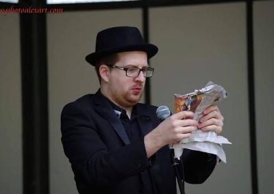 stand up magician in nottingham performing